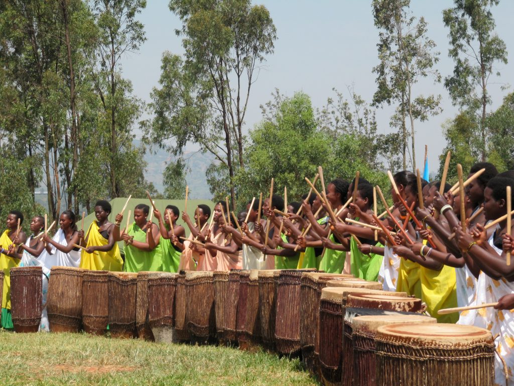 Rwanda women drummers, breaking cultural barriers. (Image © Lex Fletcher.)
