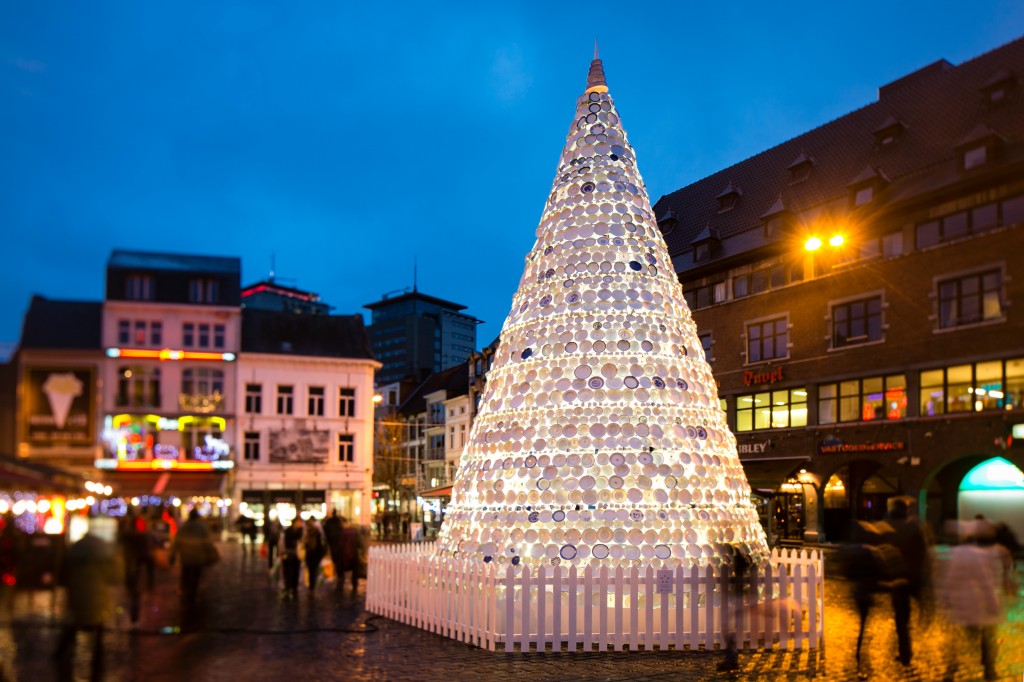 Belgium tree, showing creative ideas for a community art project