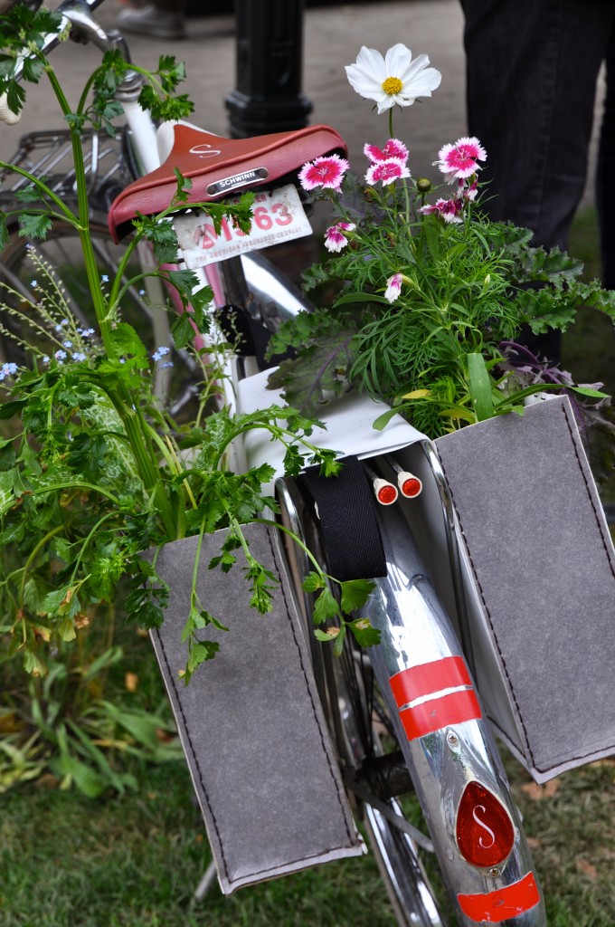 Bicycle with Dadagreen® flower boxes, a creative idea in urban gardening. Image © Sheron Long