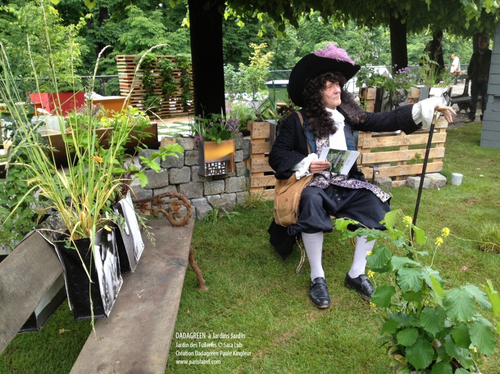 Actor playing Le Notre at the 2013 Paris garden admiring the creative ideas in urban gardening in the Dadagreen exhibit. Image © Paule Kingleur