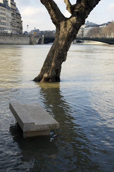 Flooded Seine bank, showing life lessons and memorable moments from Paris in the 2013 year in review (Photo © Meredith Mullins)