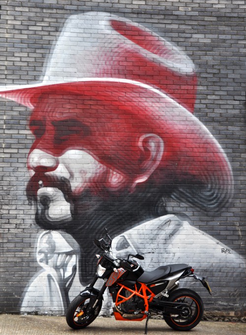 Portrait of a Mexican cowboy created in one evening by creative street artist, El Mac. (Photo © Sheron Long)