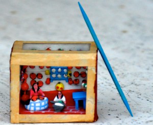 Mexican miniature showing a diorama of a kitchen scene and a traditional aspect of Mexican culture. (Image © Sheron Long)