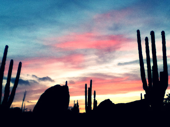 Mexican sunset, part of the life lessons from adventure cycling and the dogs of Mexico (Photo © Eva Boynton)