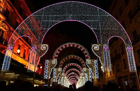 Arched lights, a light installation for Fête des Lumières in Lyon, showing the art of light (Photo © Meredith Mullins)