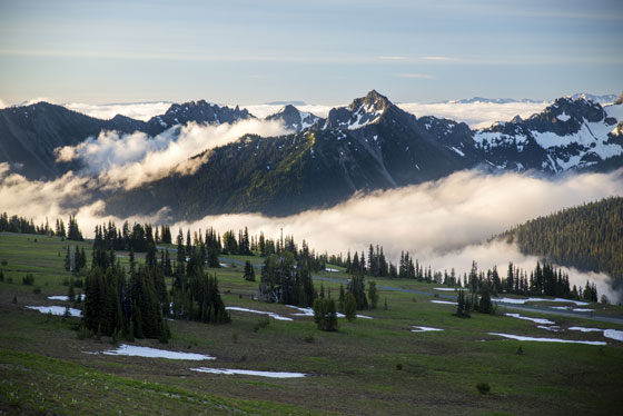 The Cascade Range in Washington, illustrating part of the terrain covered on foot by Cirrus Wood during his walk across America. (Image © Nick R. Lake / iStock)  