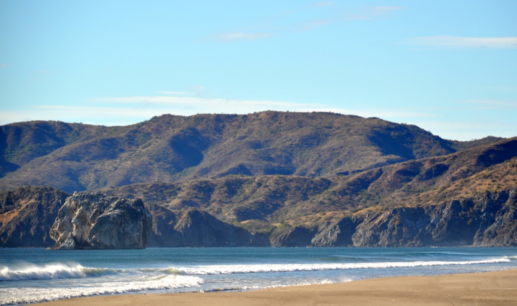 Pristine Costa Rica beach with no footprints, illustrating the idea of a clean slate ready for a New Year's resolution. (Image © Robert Long)