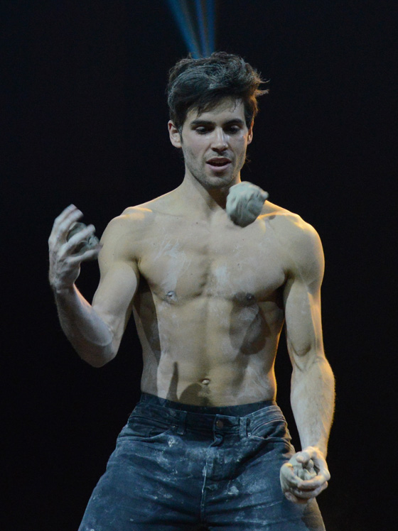 Travel pleasure from Jimmy Gonzalez from Spain, one of the circus performers at the Circus of Tomorrow in Paris, juggling clay in the most innovative of circus arts. (Photo © Meredith Mullins)