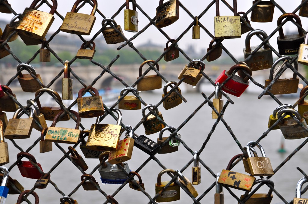 Spaced love locks, a tribute to romance in Paris and the idea "Can Love Conquer All?" (Photo © Sheron Long)