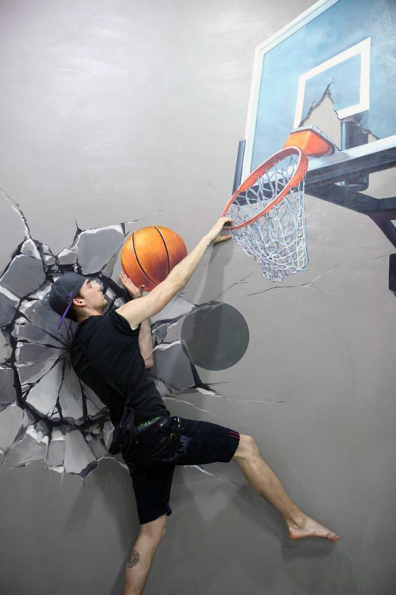 Young man dunking a basketball in the 3D interactive painting, providing rich opportunities for selfies at the 3D interactive Art in Island Museum in the Philippines. (Photo courtesy of Art in Island Museum.)