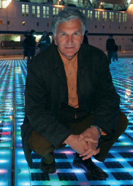 Nikola Bašić posing on the Sun Salutation in Zadar, Croatis, travel inspiration for worldwide visitors. (Image courtesy of Marina Projekt.)