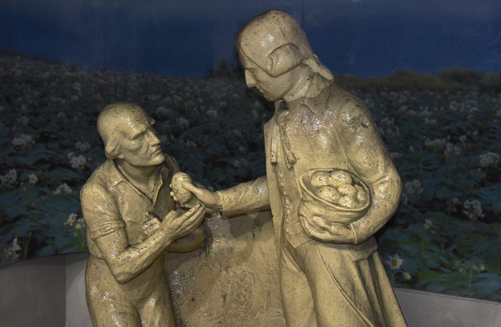 Statue of Parmentier by Albert Roze at the Parmentier metro stop, showing the cultural heritage of the potato in France. (Image © Meredith Mullins.)