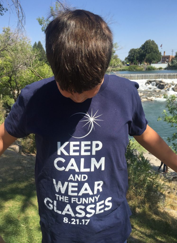 Solar eclipse T-Shirt, travel inspiration for the 2017 total solar eclipse. (Image © D. Taggart.)