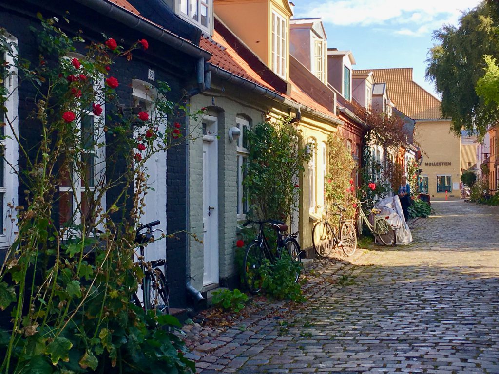 Møllestien, the most photographed street for aha moments in Aarhus, was saved by rethinking how housing can celebrate community. (Image © Joyce McGreevy)