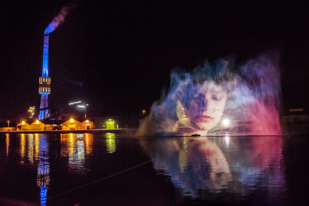 Water Music, a harbor-side event in Aarhus, 2017 European Capital of Culture, was staged to celebrate community by rethinking performance art and creating aha moments. (Image © Sõren Pagter/Aarhus 2017)
