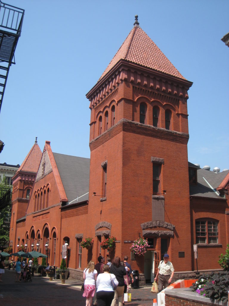 Lancaster Farmers Market in Pennsylvania has been the center of an American custom since 1730. (Image public domain)