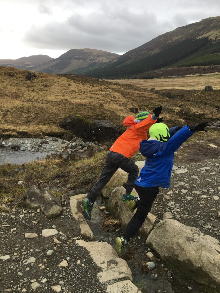 Maria Surma Manka’s sons August and Baron explore the Isle of Skye during a family workation. (Image © Maria Surma Manka)