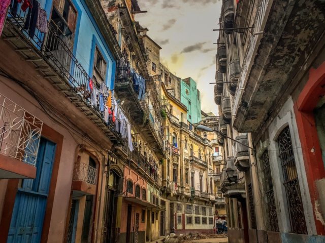 Havana, Cuba, the home of fictional detective Lieutenant Mario Conde, is a popular destination for armchair travelers who read mystery novels. (Image by nextvoyage/ Pixabay)